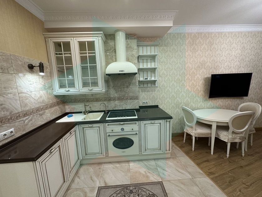 Аренда 2-комнатной квартиры 72 м², Симферопольская ул., 2