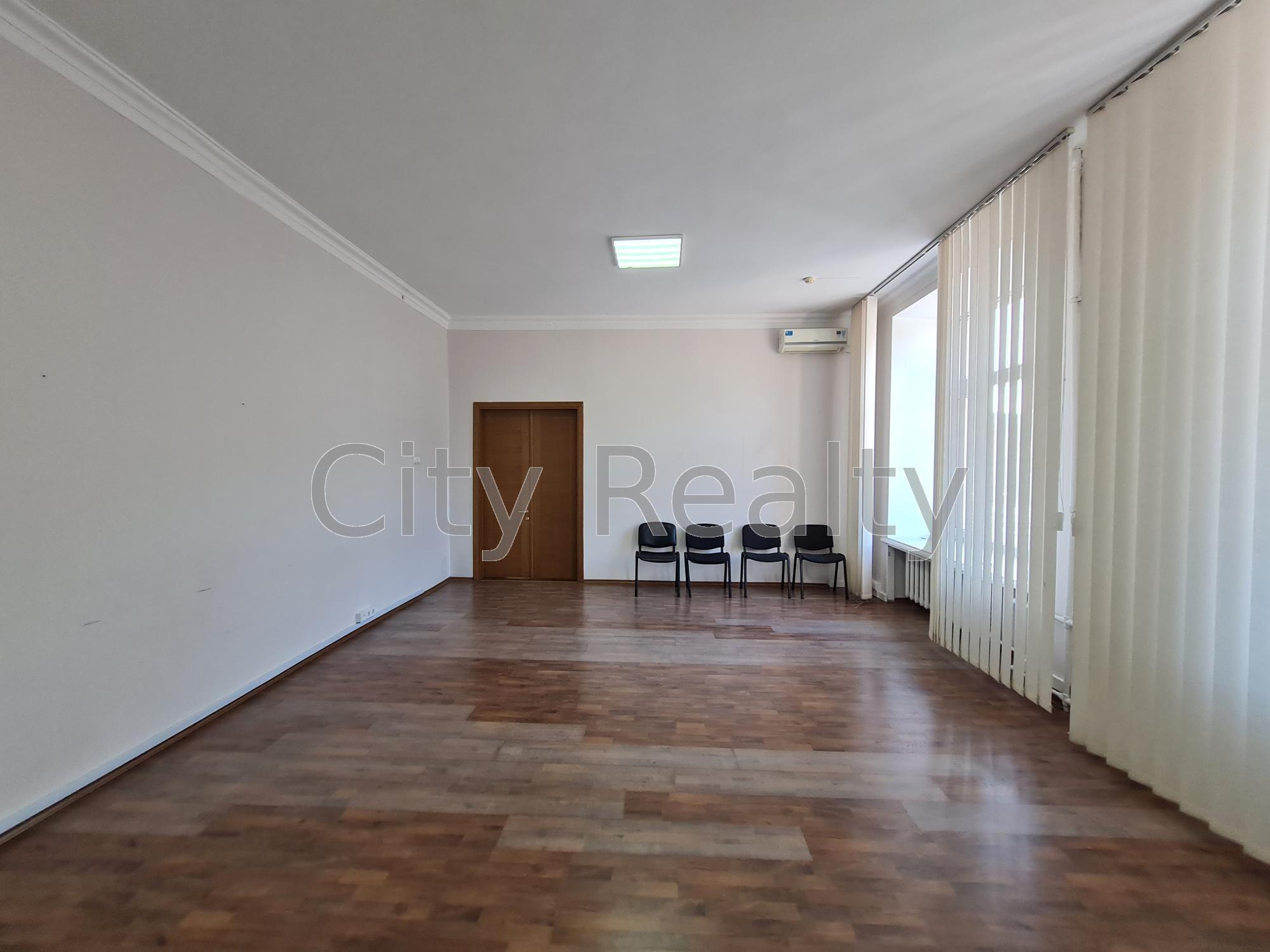 Аренда офиса 93 м², Крещатик ул., 7/11