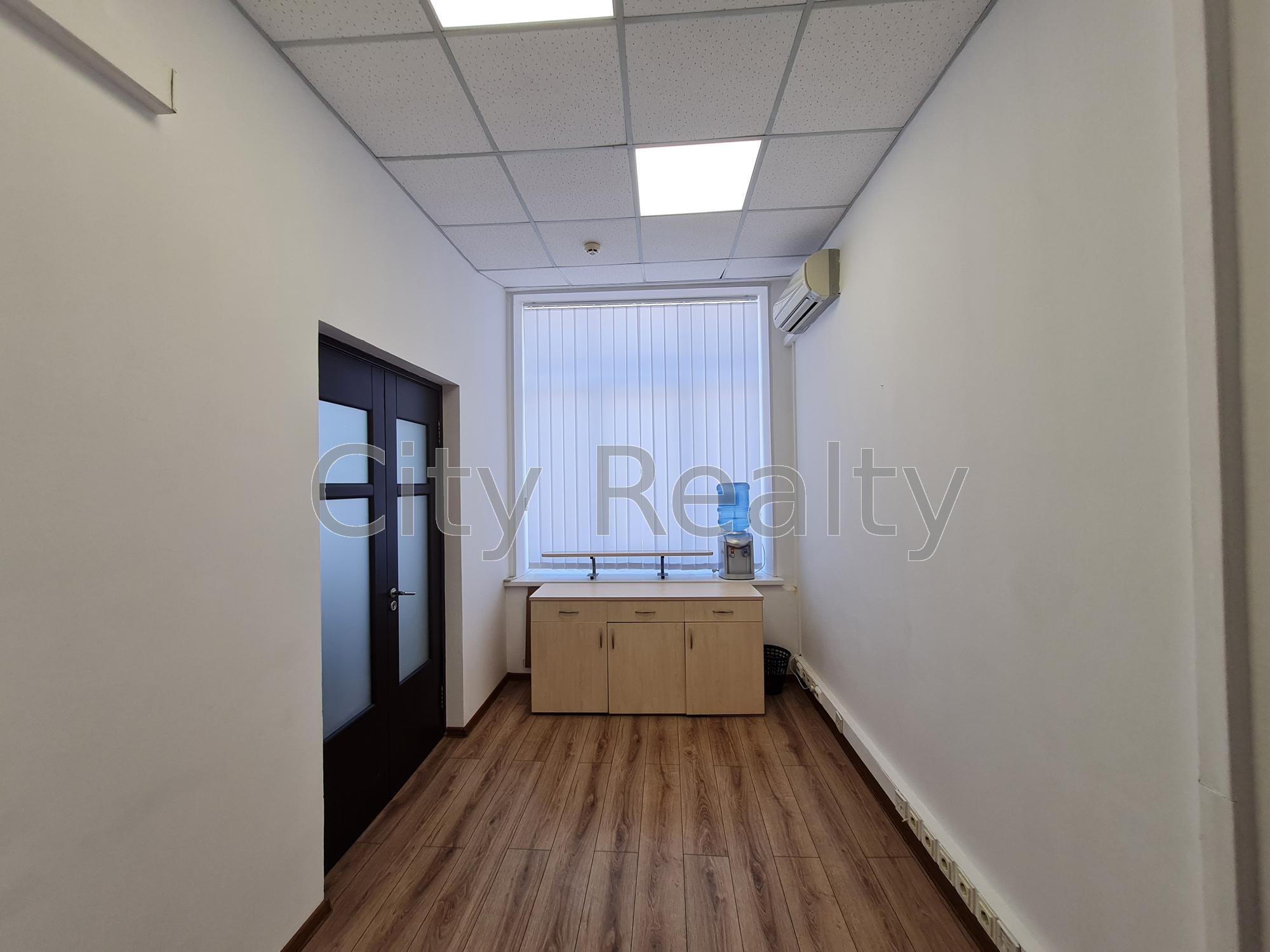 Аренда офиса 66.2 м², Крещатик ул., 7/11