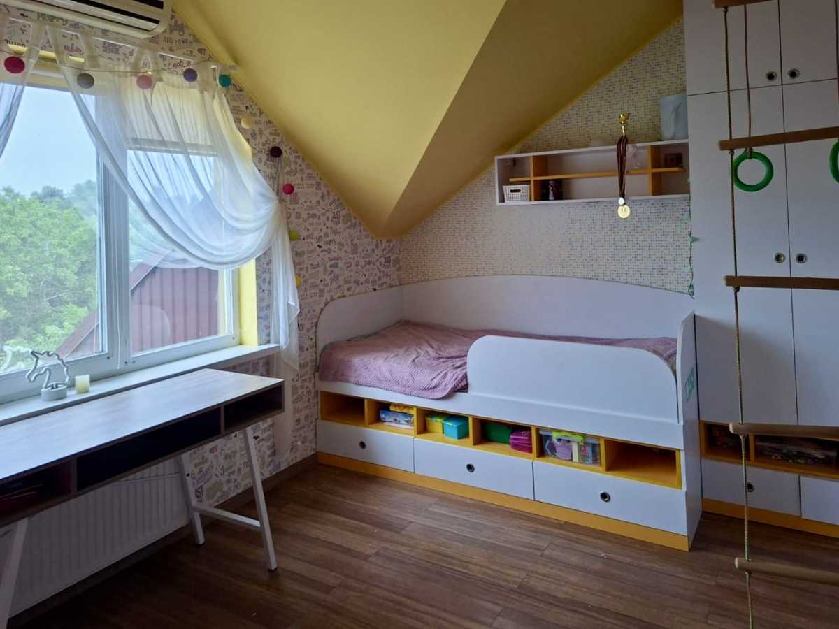 Продажа 3-комнатной квартиры 95.3 м², Ватутина ул., 15