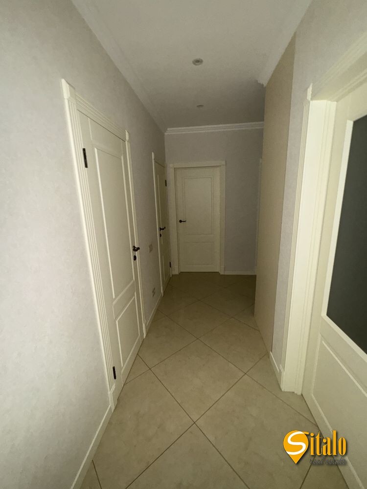 Продажа 4-комнатной квартиры 80 м², Каховская ул., 62А