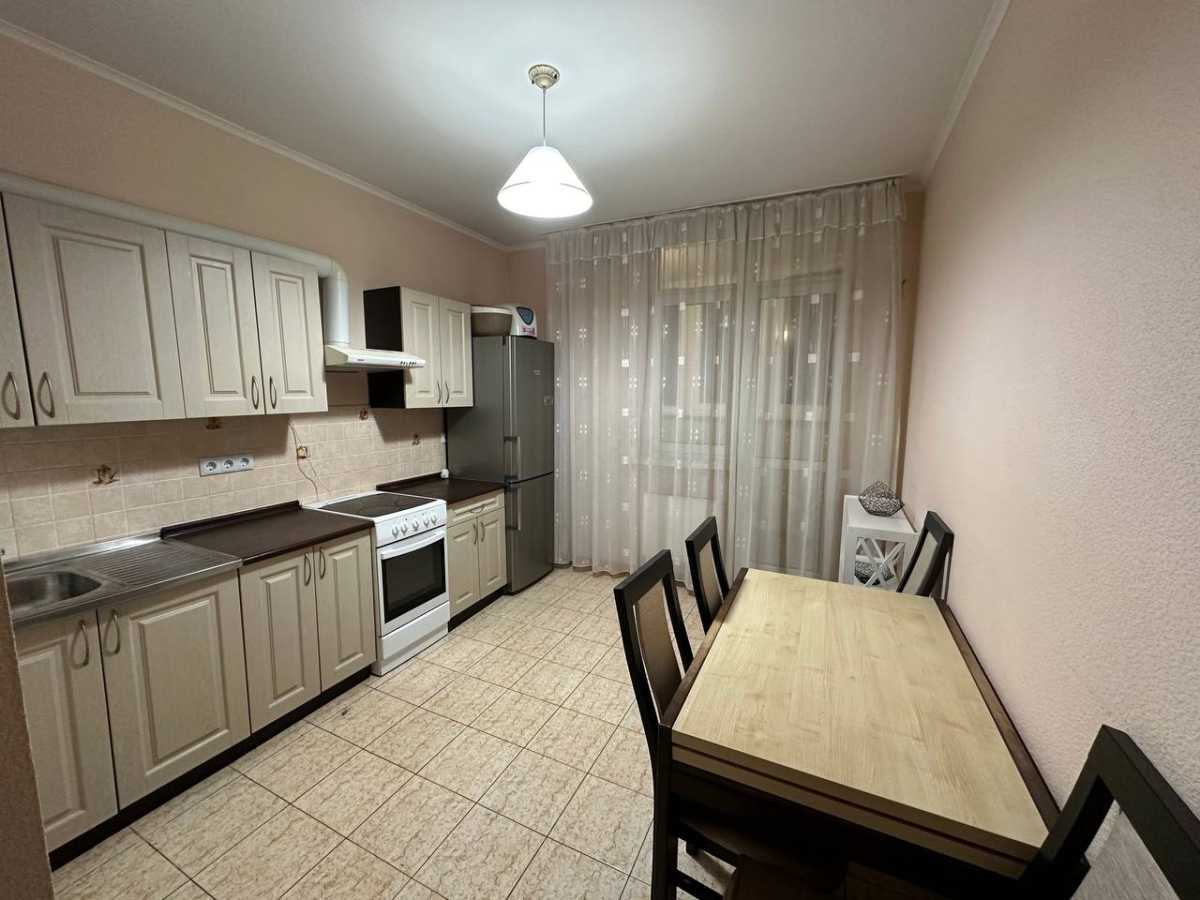 Оренда 2-кімнатної квартири 68 м², Воскресенська вул., 14Б