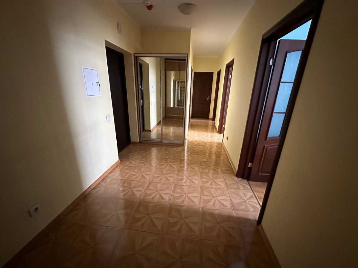 Оренда 2-кімнатної квартири 68 м², Воскресенська вул., 14Б