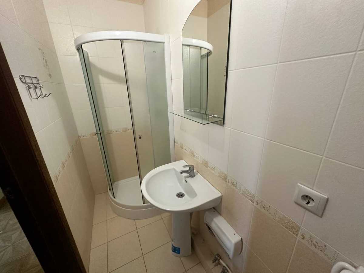 Оренда 2-кімнатної квартири 68 м², Воскресенська вул., 14Б