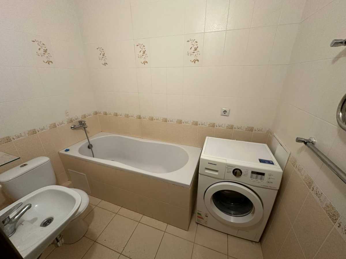 Оренда 2-кімнатної квартири 68 м², Воскресенська вул., 14Б