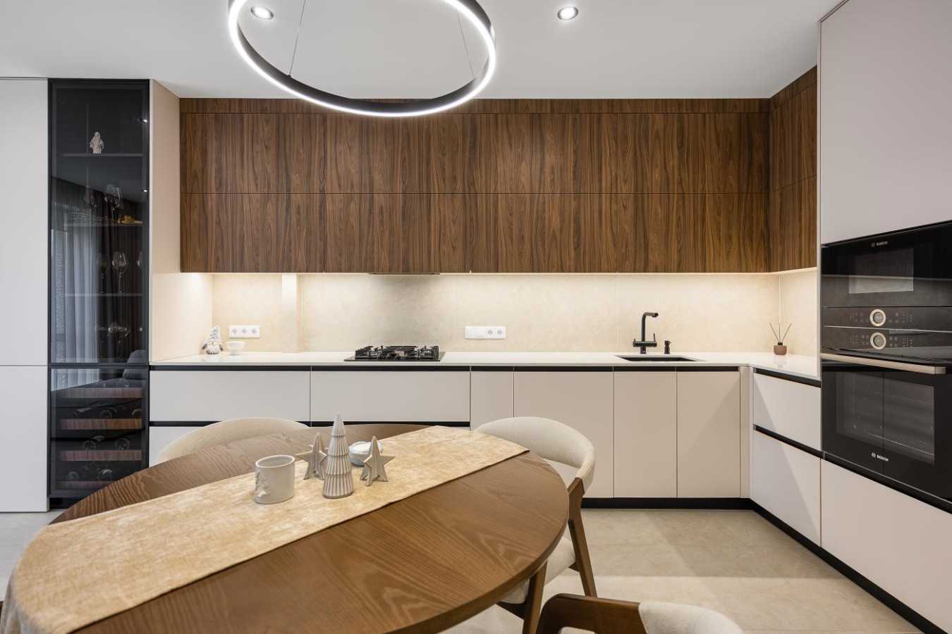 Продажа 2-комнатной квартиры 75 м², Угорская ул.