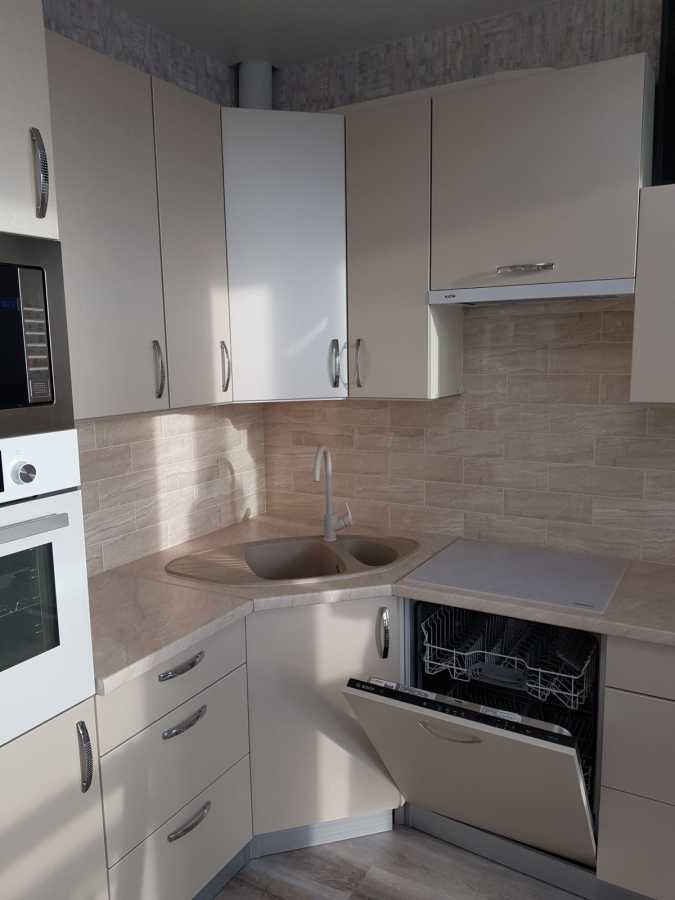 Оренда 1-кімнатної квартири 49 м², Симоненко вул., 30А