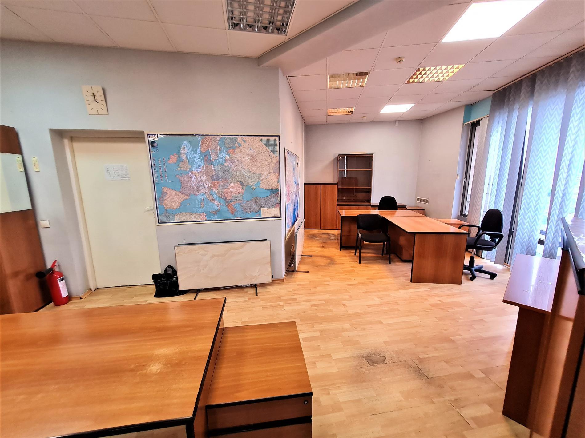 Оренда офісу 30 м², Кирилівська вул., 160 кА