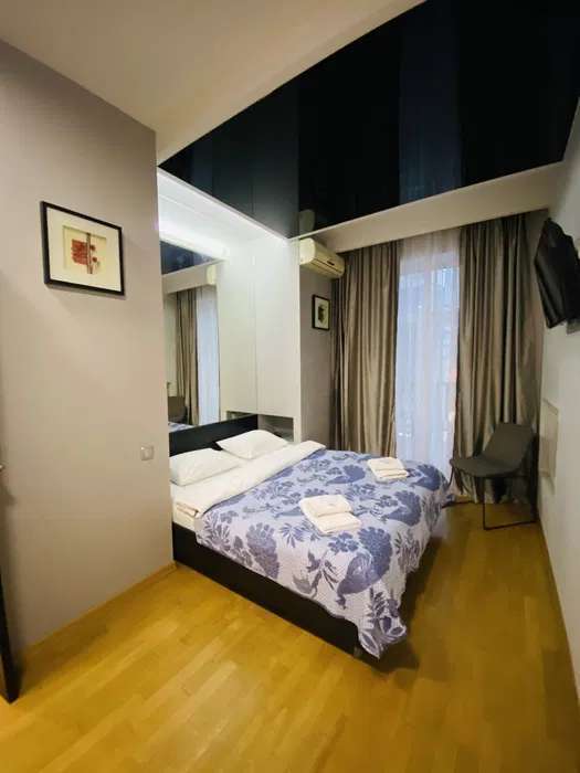 Продаж 3-кімнатної квартири 64 м², Басейна вул., 17