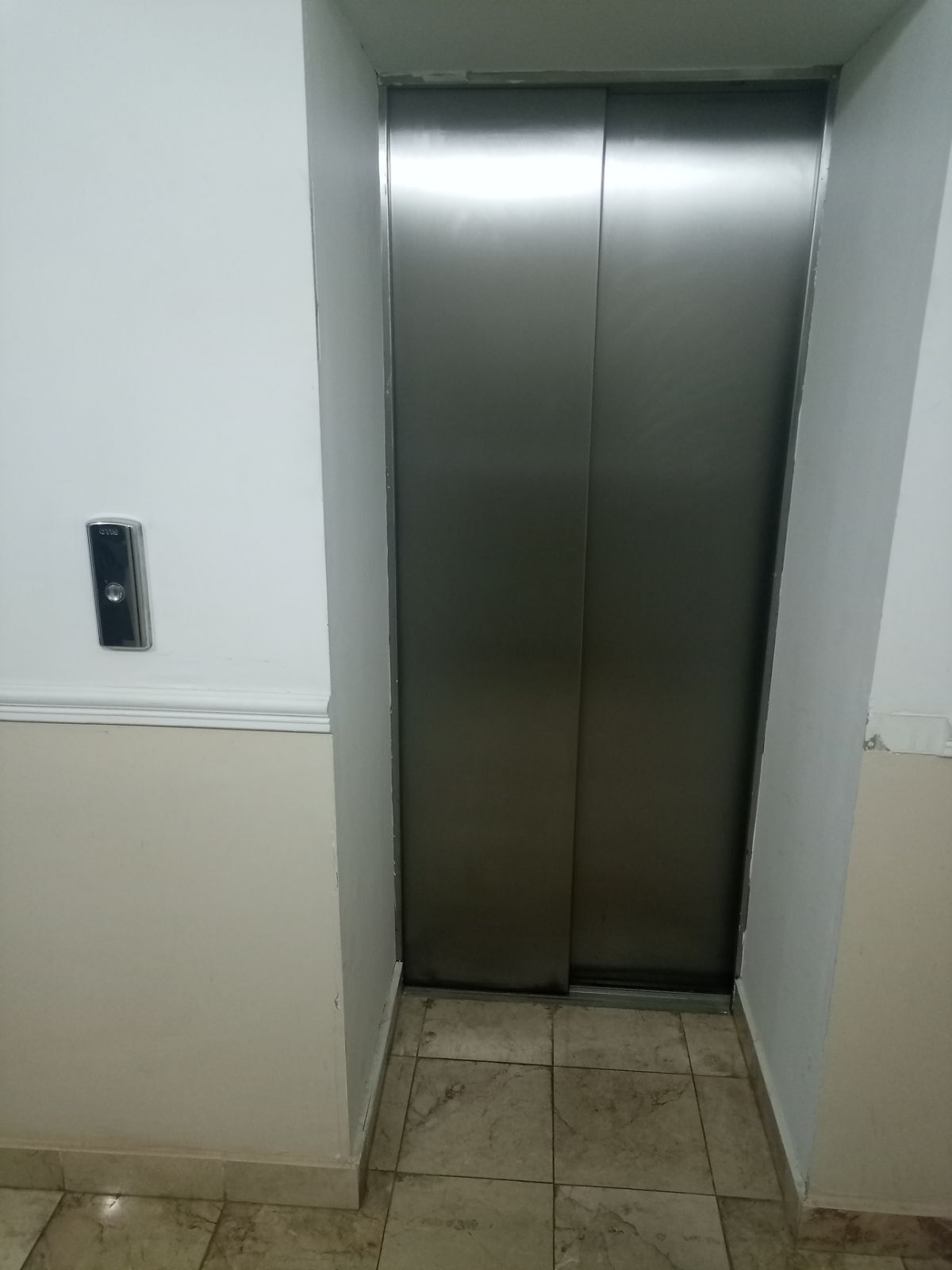 Продажа 3-комнатной квартиры 212 м², Французский бул., 9