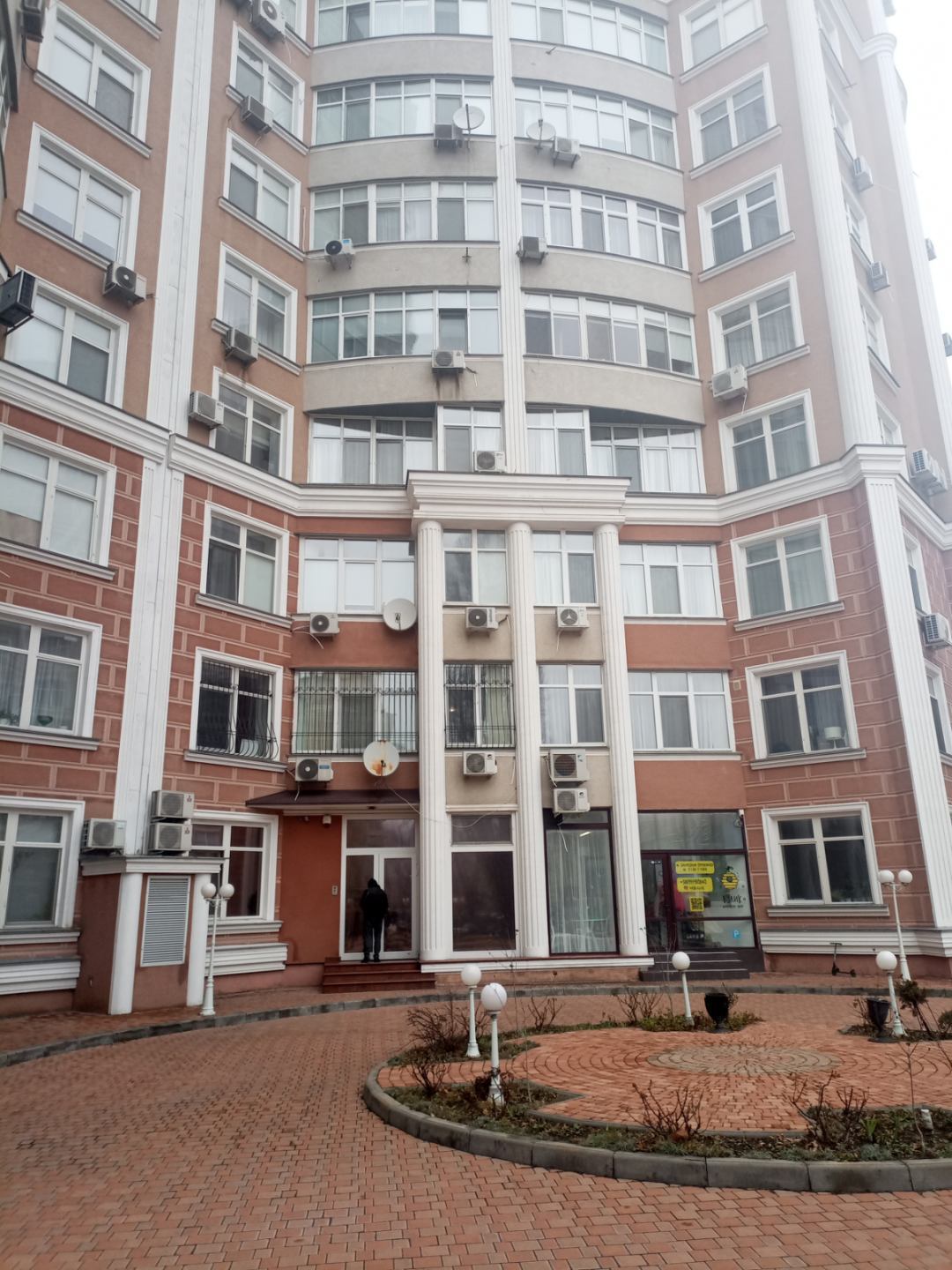 Продажа 3-комнатной квартиры 212 м², Французский бул., 9