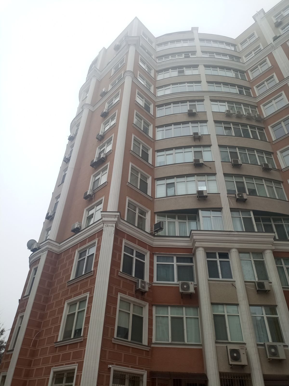 Продажа 3-комнатной квартиры 212 м², Французский бул., 9