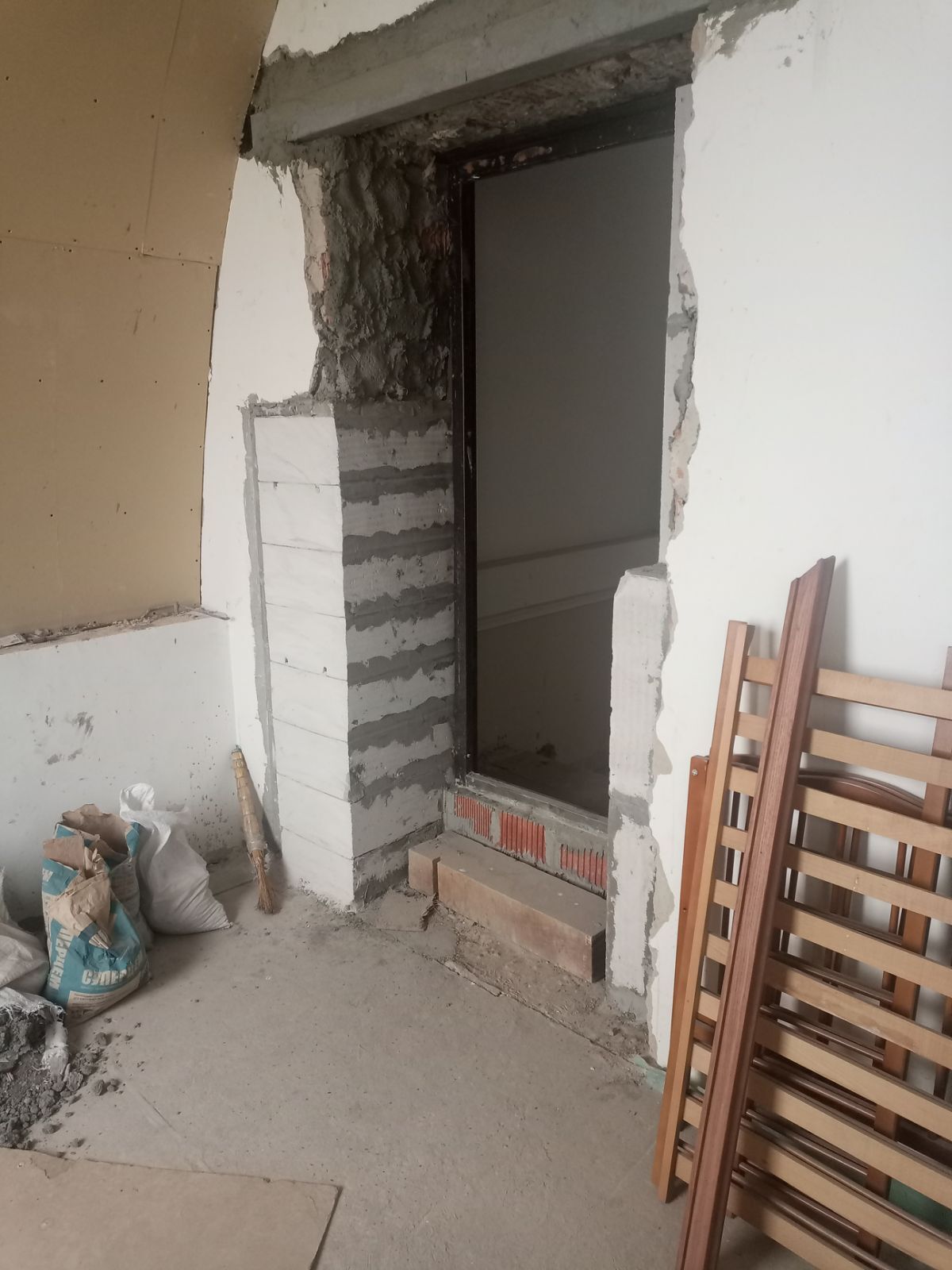 Продажа 3-комнатной квартиры 212 м², Французский бул., 9