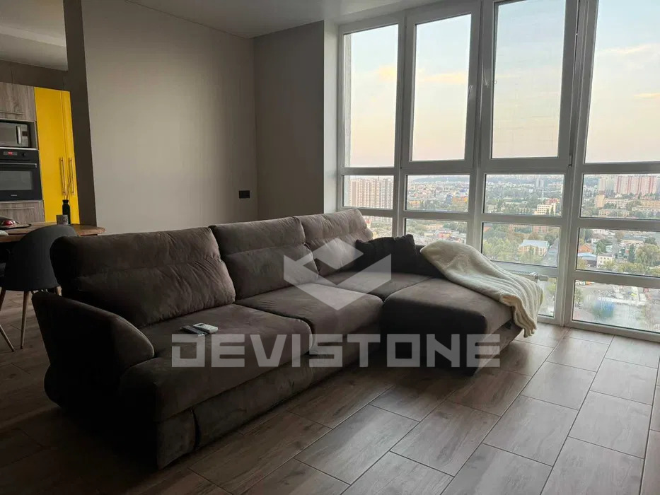 Оренда 2-рівневої квартири 135 м², Бережанська вул., 15