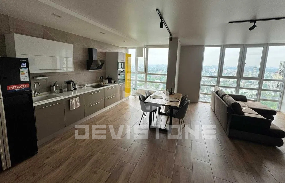 Оренда 2-рівневої квартири 135 м², Бережанська вул., 15