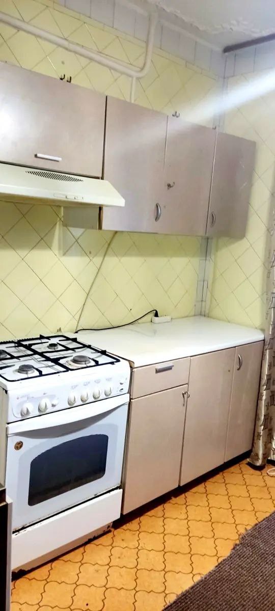 Аренда 1-комнатной квартиры 35 м², Академика Глушко просп.