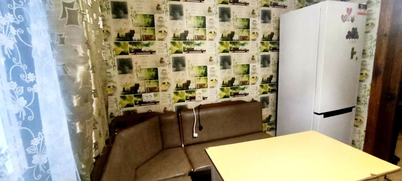 Аренда 1-комнатной квартиры 35 м², Академика Глушко просп.