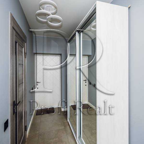 Продажа 1-комнатной квартиры 45 м², Петрівська вулиця, 1