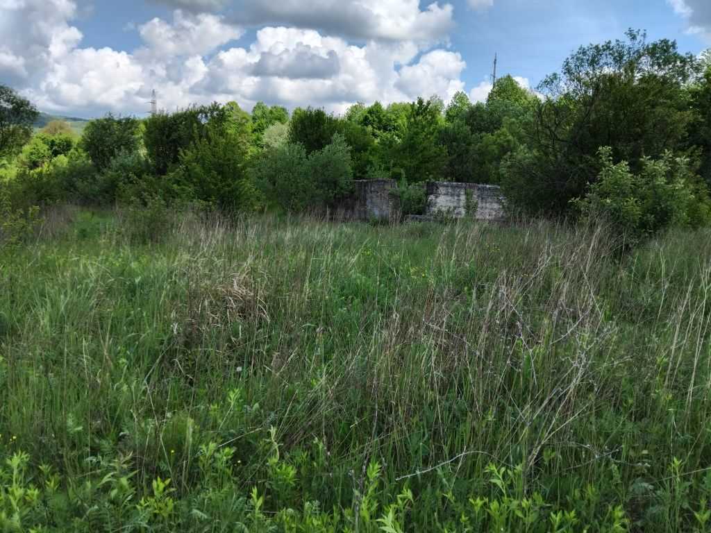 Продажа участка для строительства производства 150 соток, Визволення