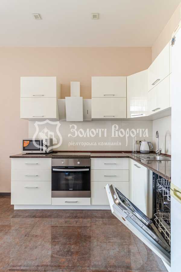 Продажа 2-комнатной квартиры 69.8 м², Джона Маккейна ул., 7