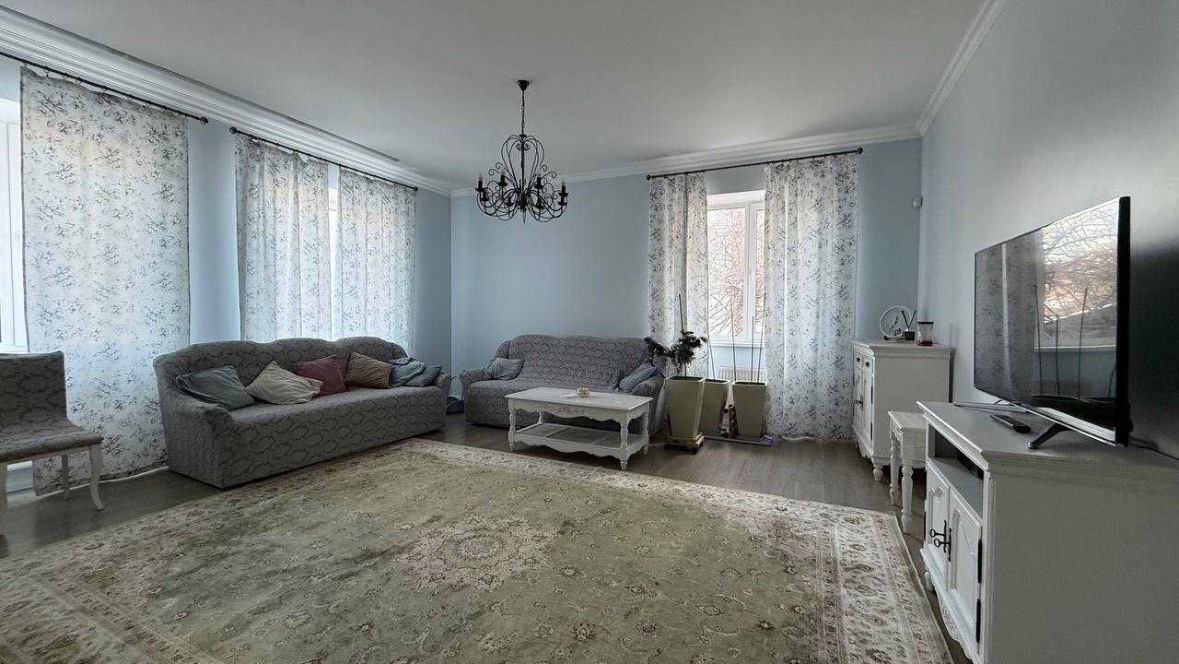 Продажа дома 301 м²