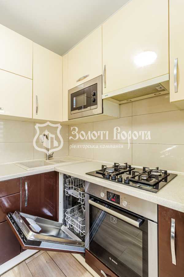 Продажа 3-комнатной квартиры 56.1 м², Шолом-Алейхема ул., 13