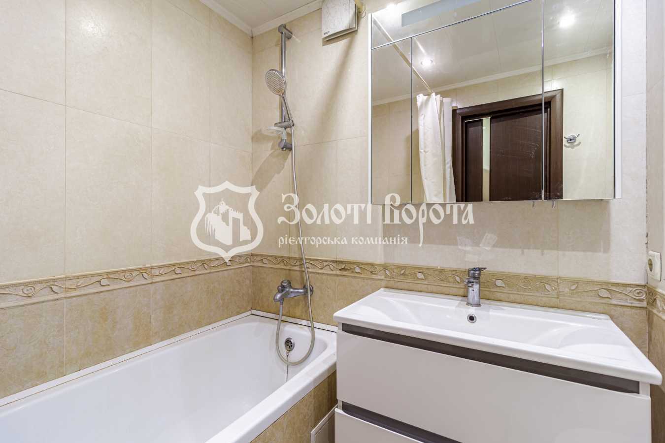 Продажа 3-комнатной квартиры 56.1 м², Шолом-Алейхема ул., 13