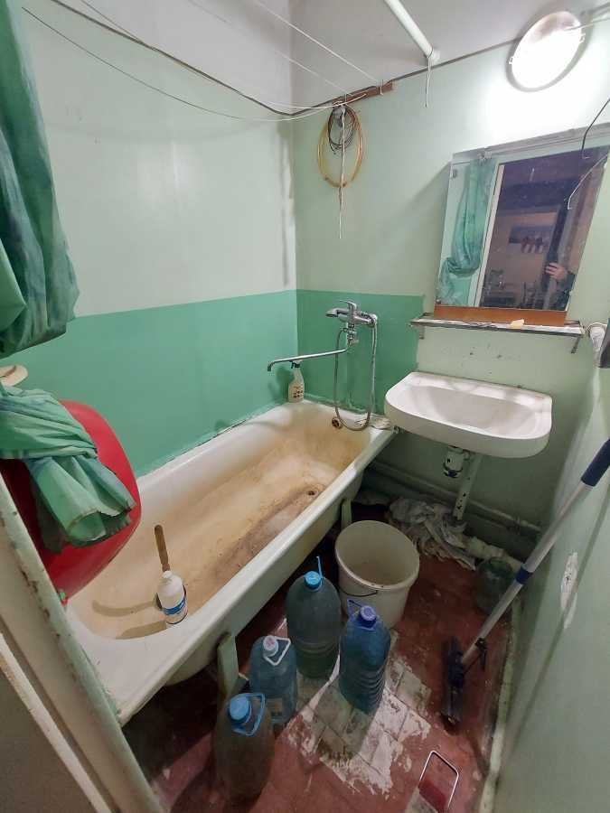 Продажа 2-комнатной квартиры 46 м², Героев просп., 12