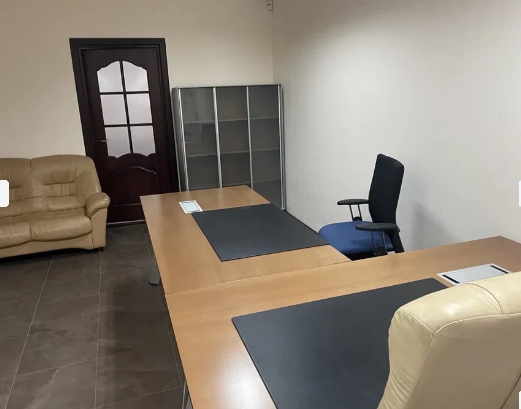 Аренда офиса 116 м², Тополевая ул.