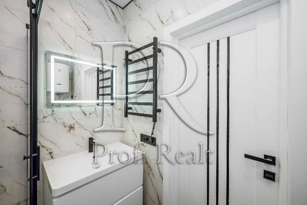 Продажа 1-комнатной квартиры 43 м², Академика Глушкова просп., 1 ПАВ 5