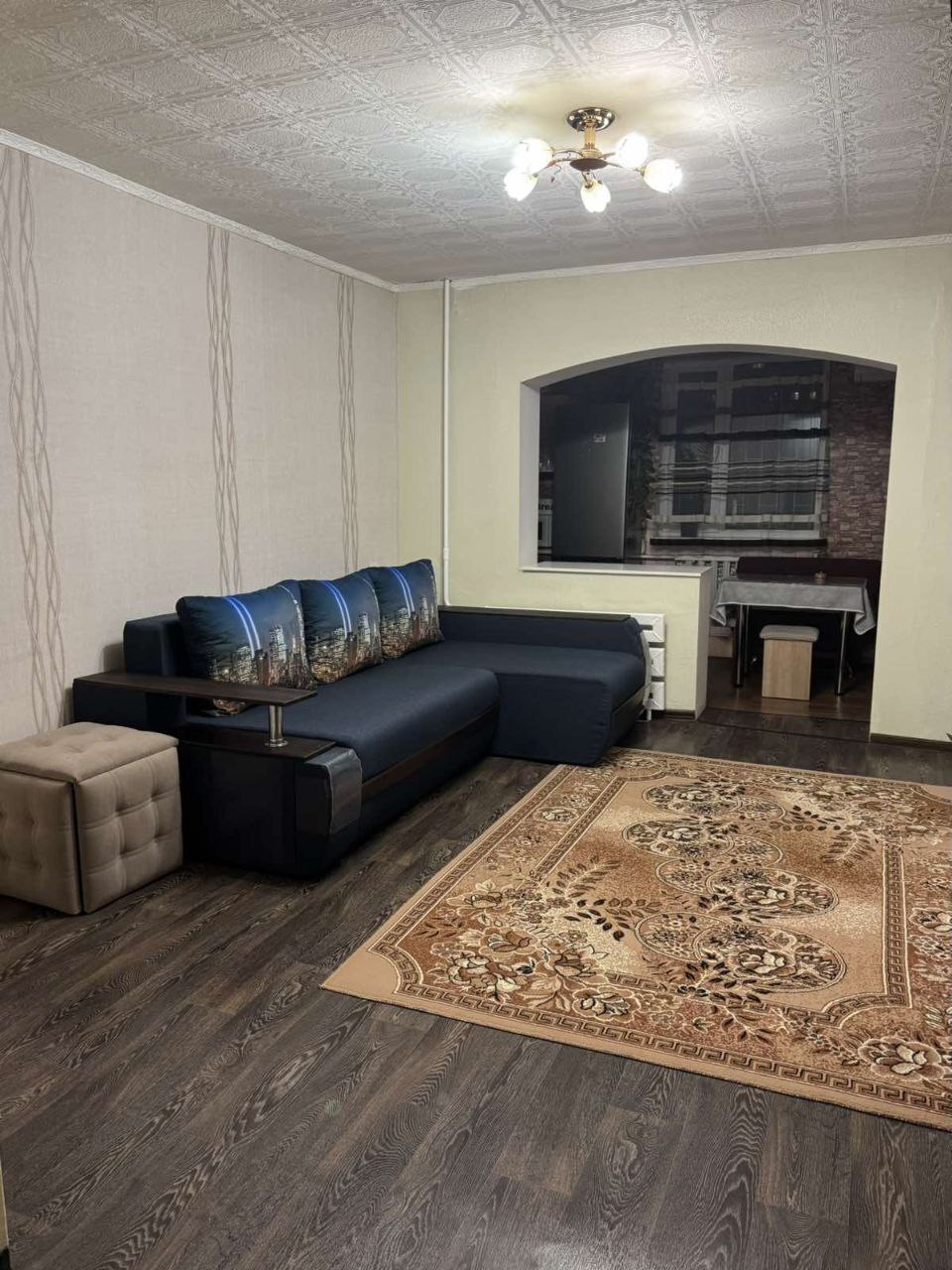 Продажа 2-комнатной квартиры 50 м², Славы бул.