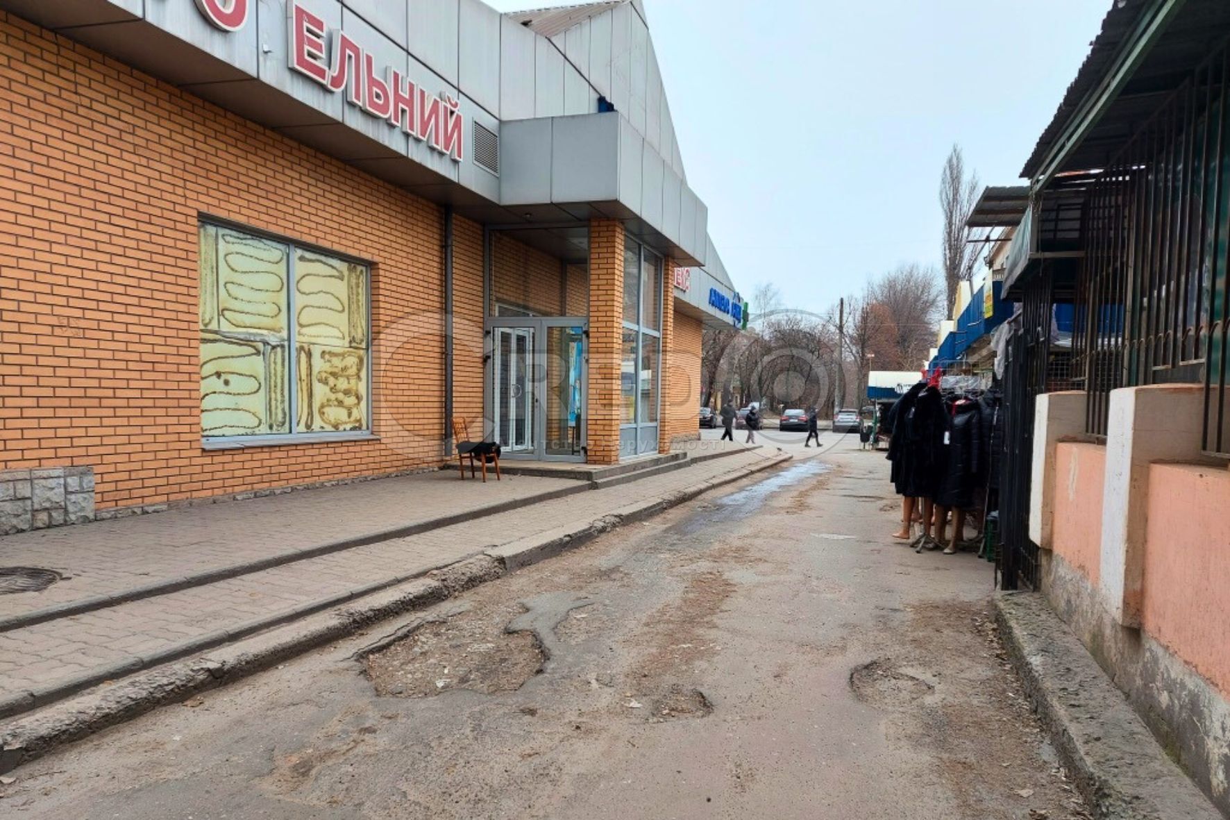 Аренда магазина 41.7 м², Соборности ул.