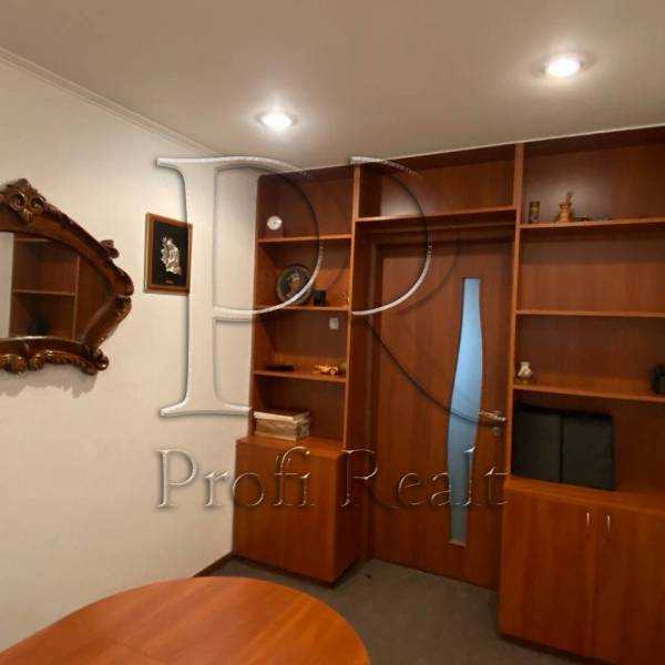 Продаж 3-кімнатної квартири 52 м², Берестейский, 79