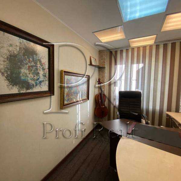 Продаж 3-кімнатної квартири 52 м², Берестейский, 79