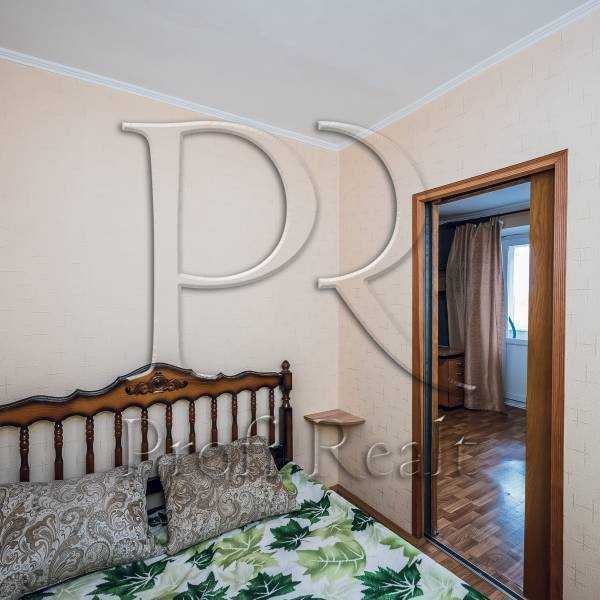 Продаж 1-кімнатної квартири 34 м², Володимирська вул., 2