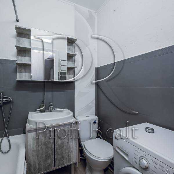 Продаж 1-кімнатної квартири 34 м², Володимирська вул., 2