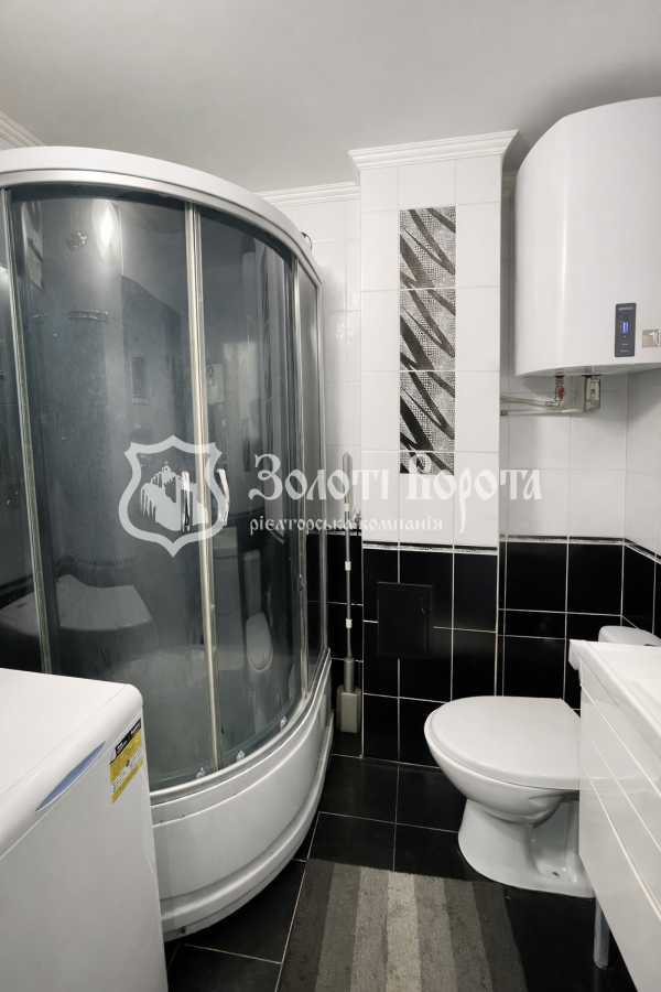 Продажа 3-комнатной квартиры 60.2 м², Зодчих ул., 36