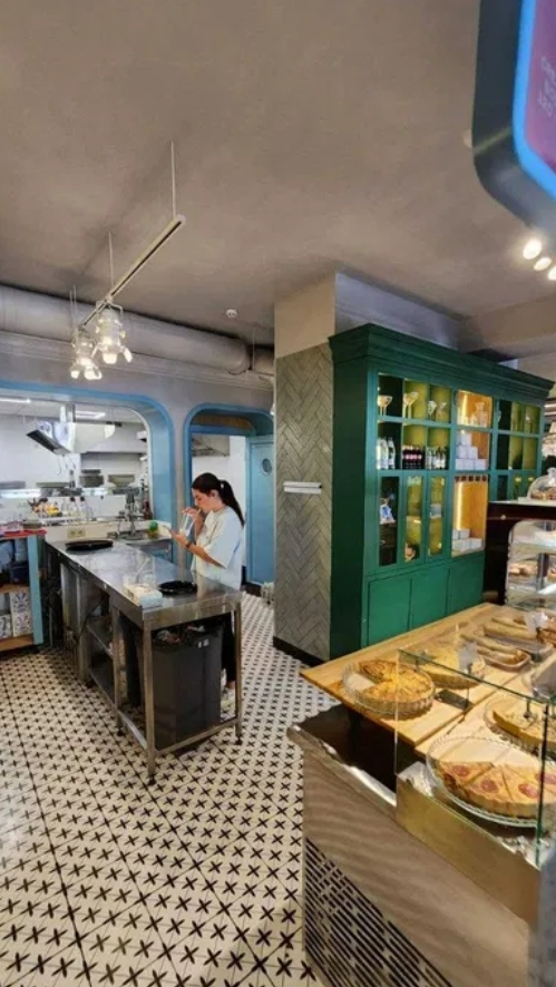 Аренда другого торгового помещения 216 м², Академика Королева ул.