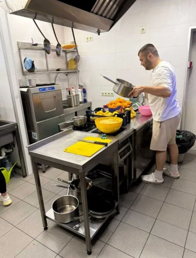 Аренда другого торгового помещения 216 м², Академика Королева ул.