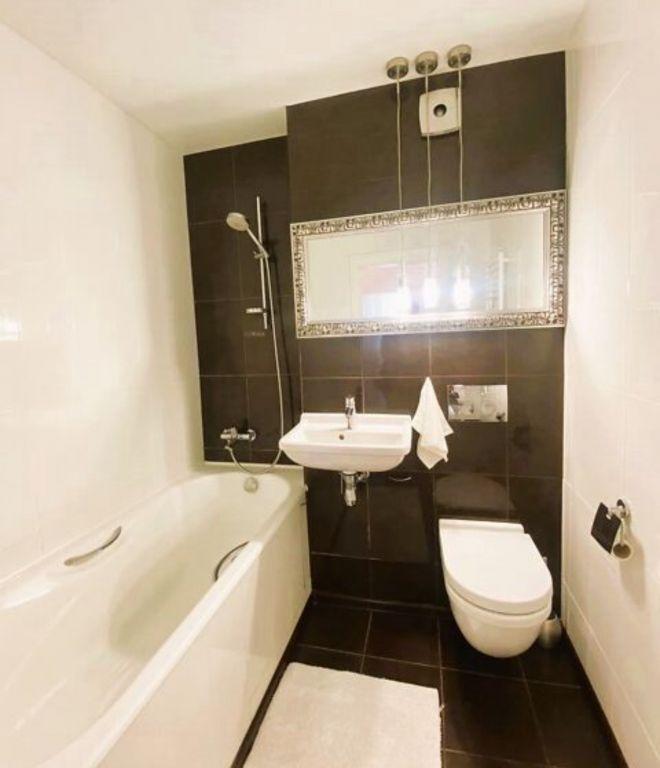 Продажа 3-комнатной квартиры 74 м², Соборности ул., 77А