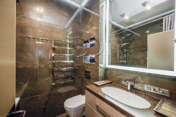 Продажа 2-комнатной квартиры 82 м², Никольско-Слободская ул., 3Б