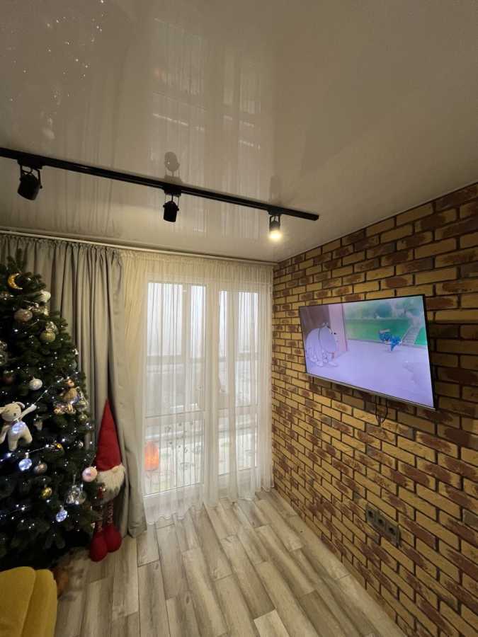 Продажа 1-комнатной квартиры 36 м², Центральна, 1