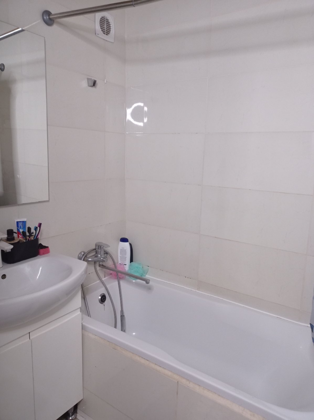 Продаж 2-кімнатної квартири 60 м², Донецьке шосе, 123