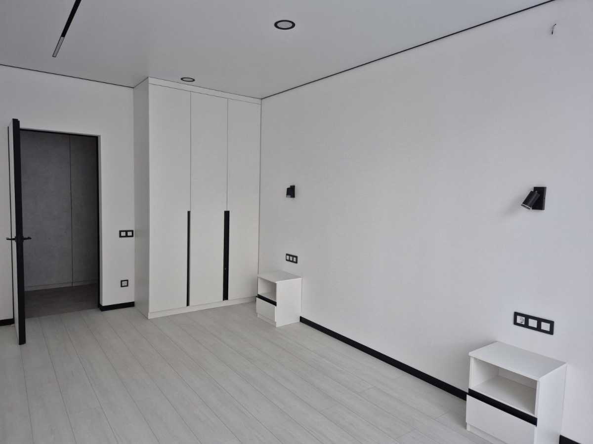 Оренда 3-кімнатної квартири 85 м², Шолуденка вул., 30