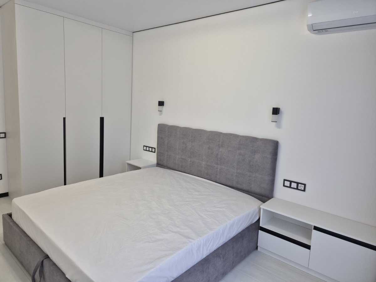 Оренда 3-кімнатної квартири 85 м², Шолуденка вул., 30