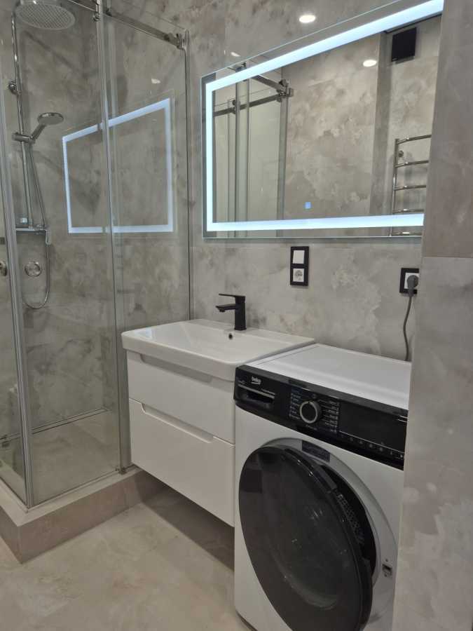 Оренда 3-кімнатної квартири 85 м², Шолуденка вул., 30