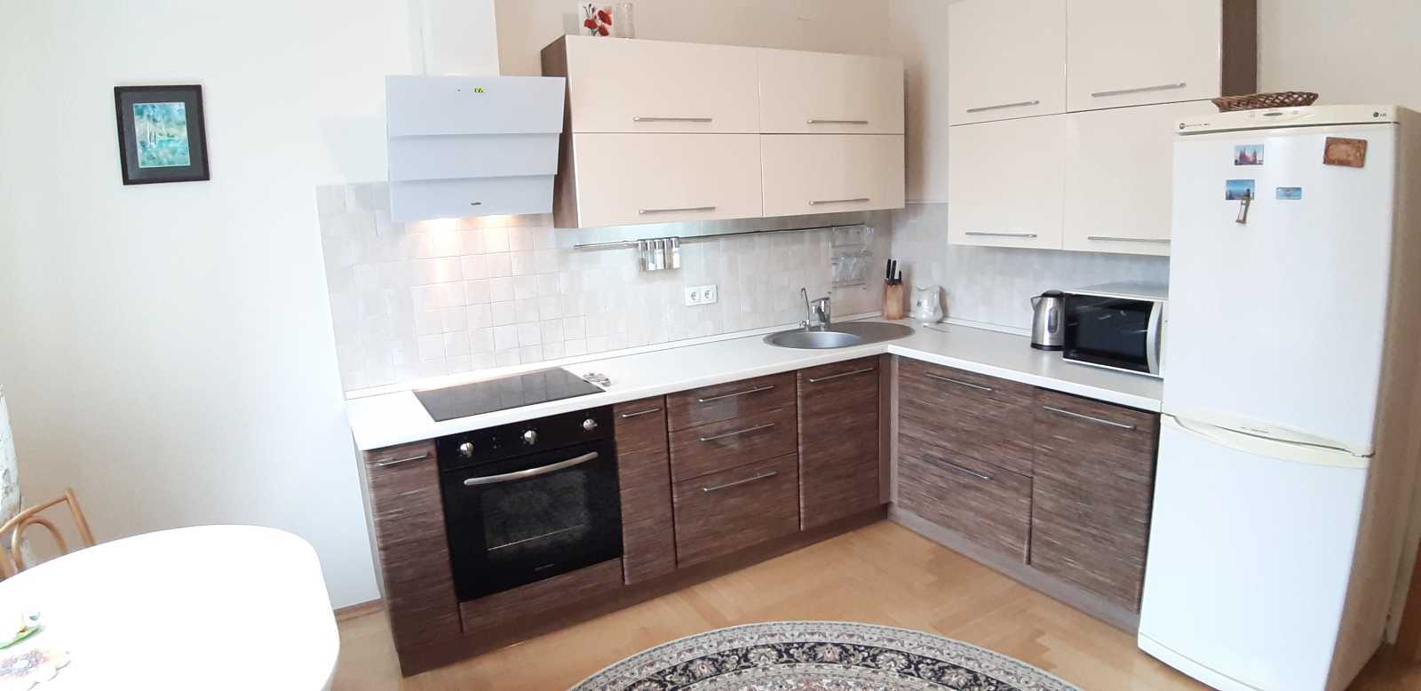 Оренда 2-кімнатної квартири 80 м², Ломоносова вул., 73Г