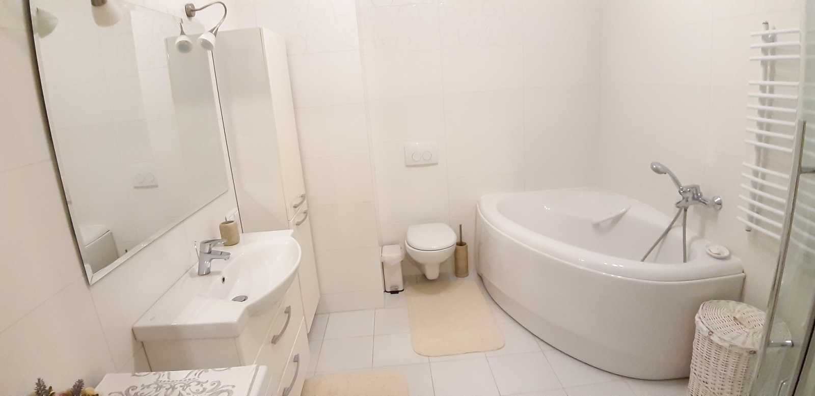 Оренда 2-кімнатної квартири 80 м², Ломоносова вул., 73Г