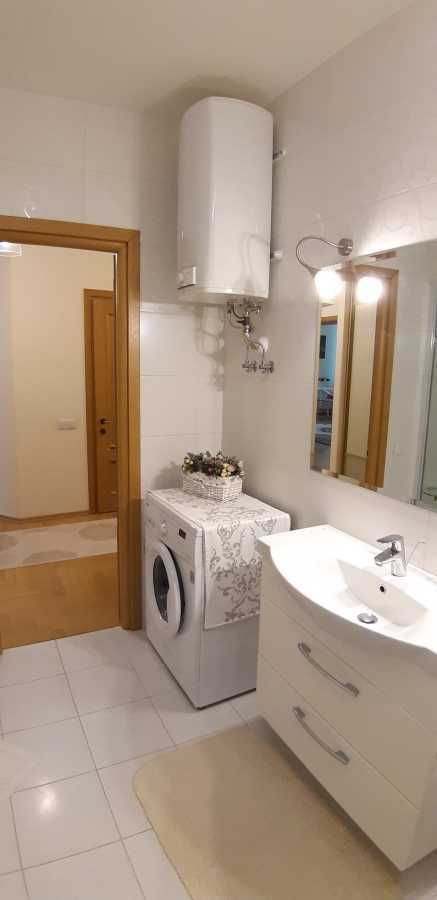 Оренда 2-кімнатної квартири 80 м², Ломоносова вул., 73Г