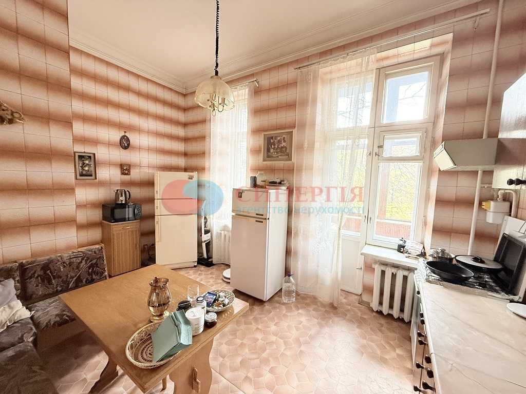 Продажа 2-комнатной квартиры 94 м², Институтская ул., 20/8